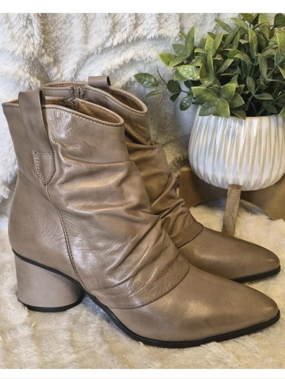 NEW Miz Mooz Jared Boots Leather Ruched Ankle Tan Distressed Western Slouch Sz 9